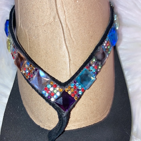 Black w/ multicolor jewels Yellow Box flip flops, like new, sz. 8 1/2. $29 - Picture 12 of 12